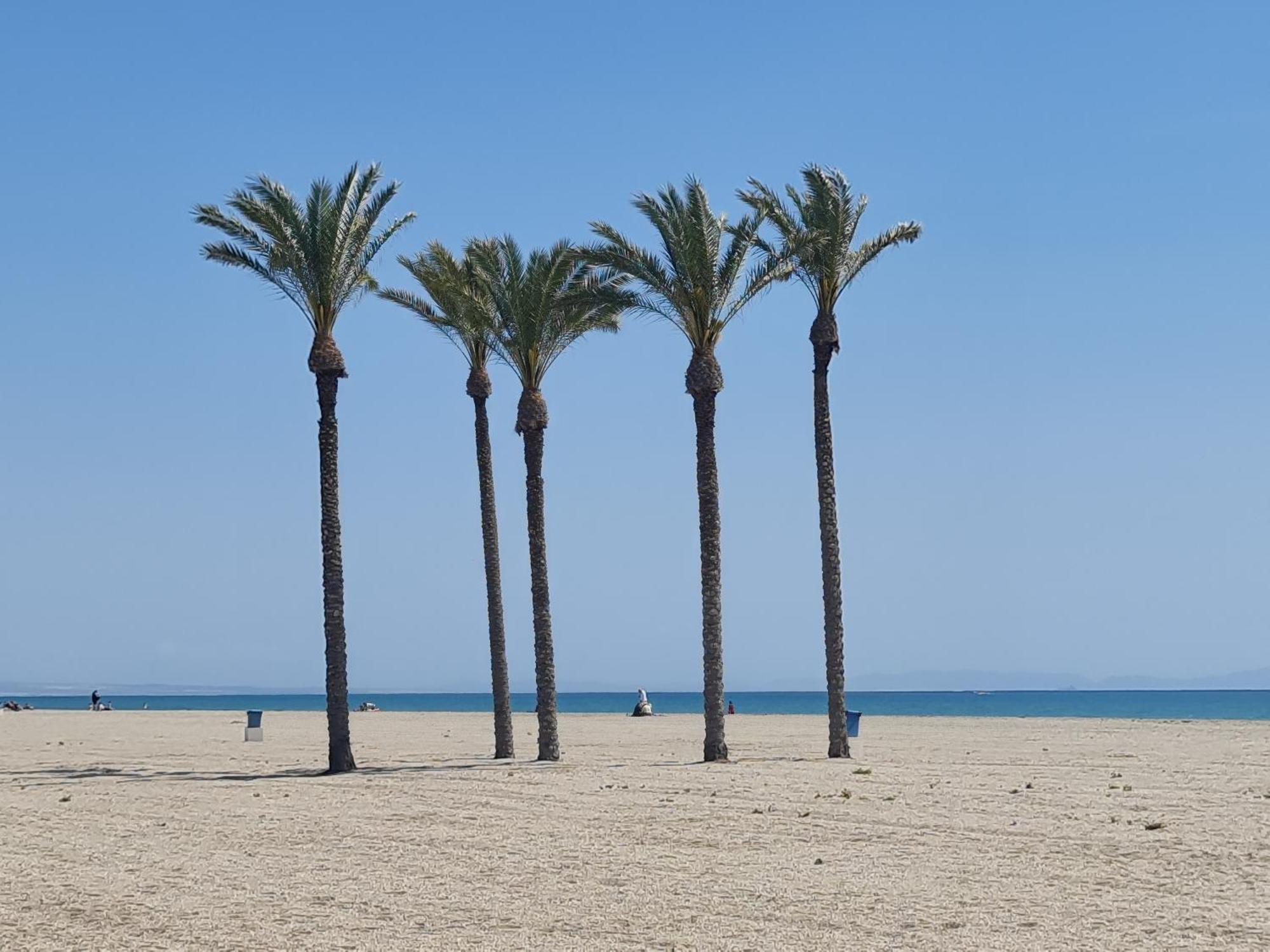 Apartment Sybarix Beach: 1ª Linea De Playa Roquetas de Mar