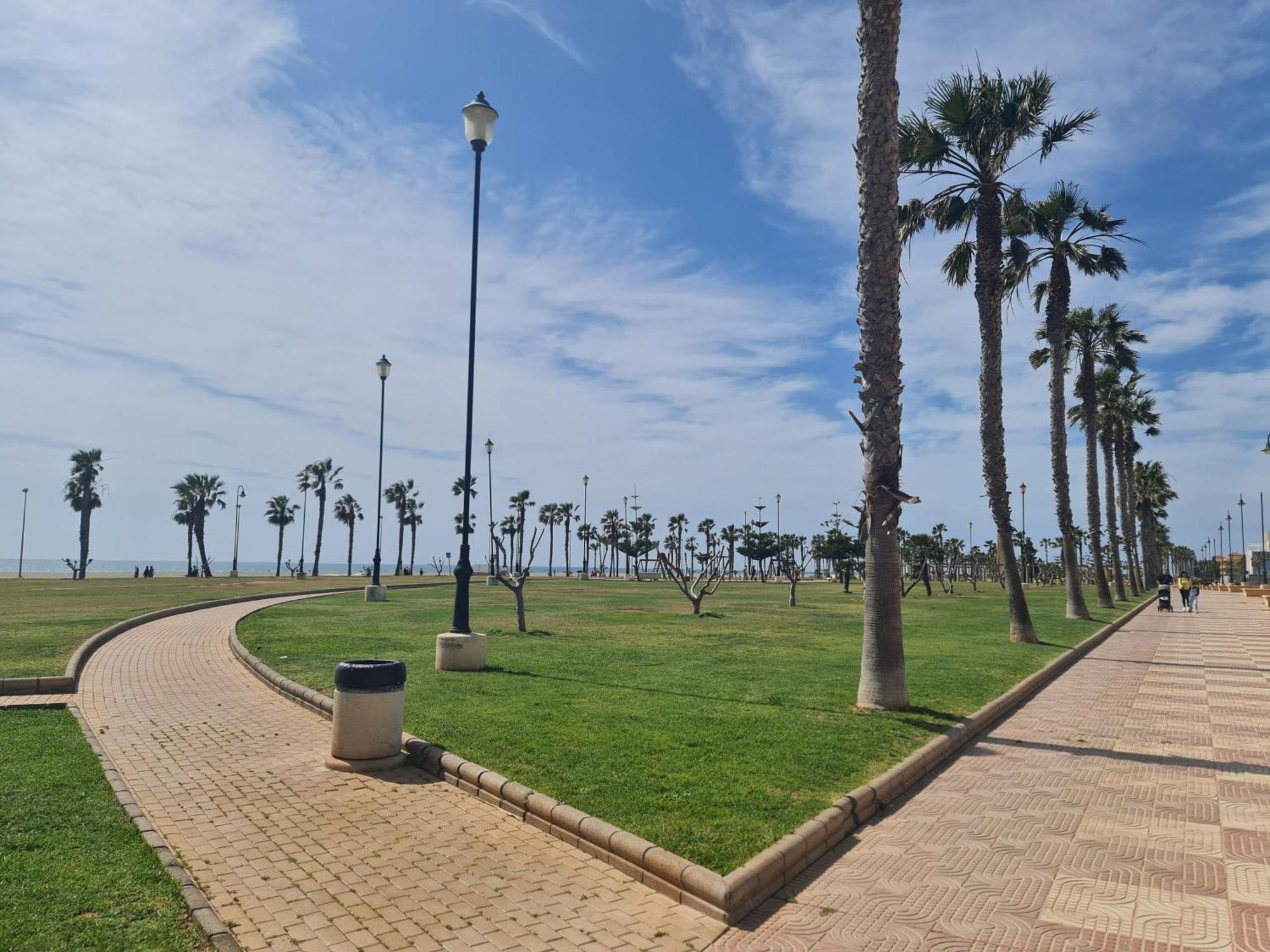 Sybarix Beach: 1ª Linea De Playa Apartment